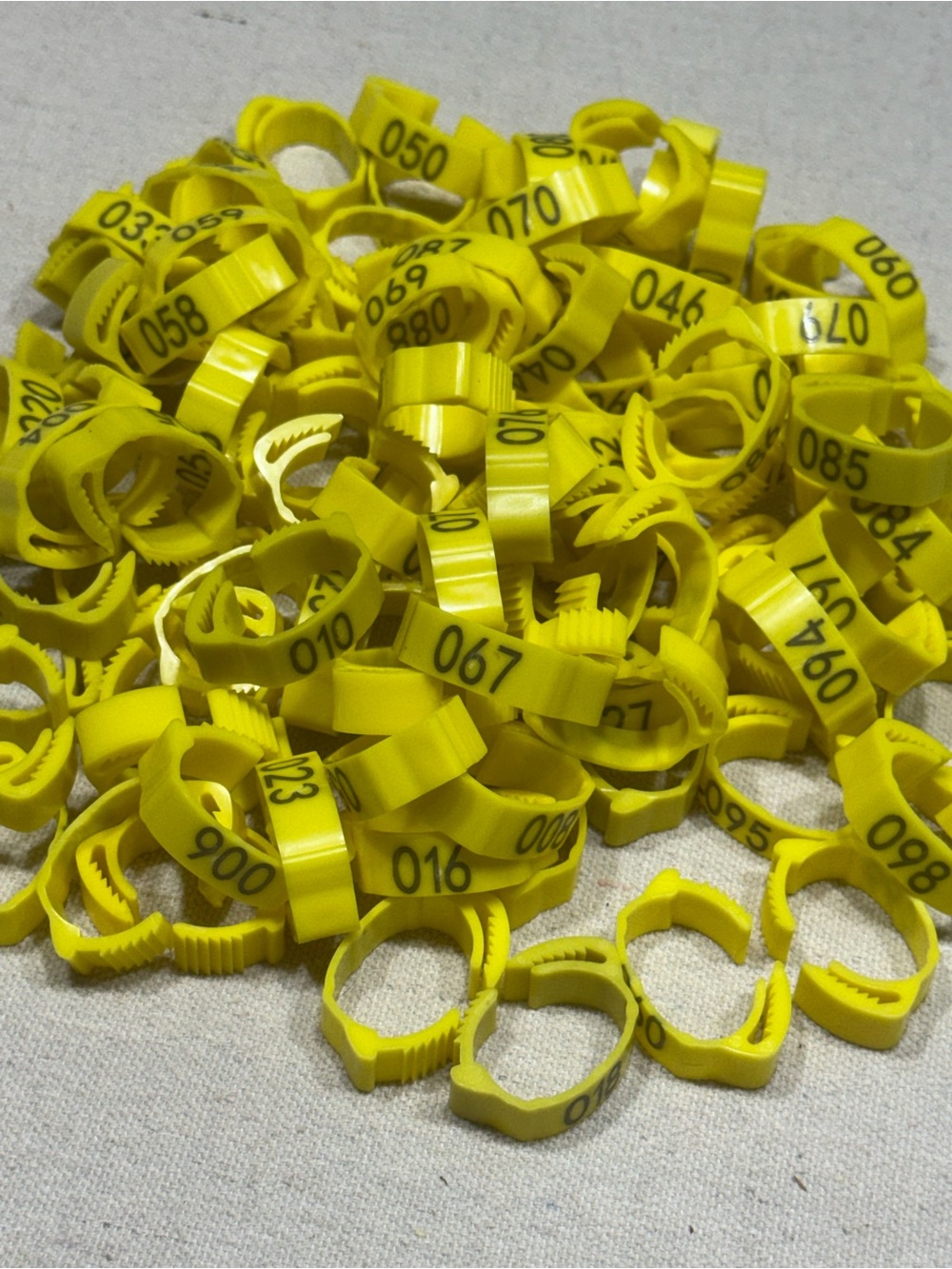 Yellow Poultry Leg Bands - Durable Numbered Bird ID Rings - NWOT